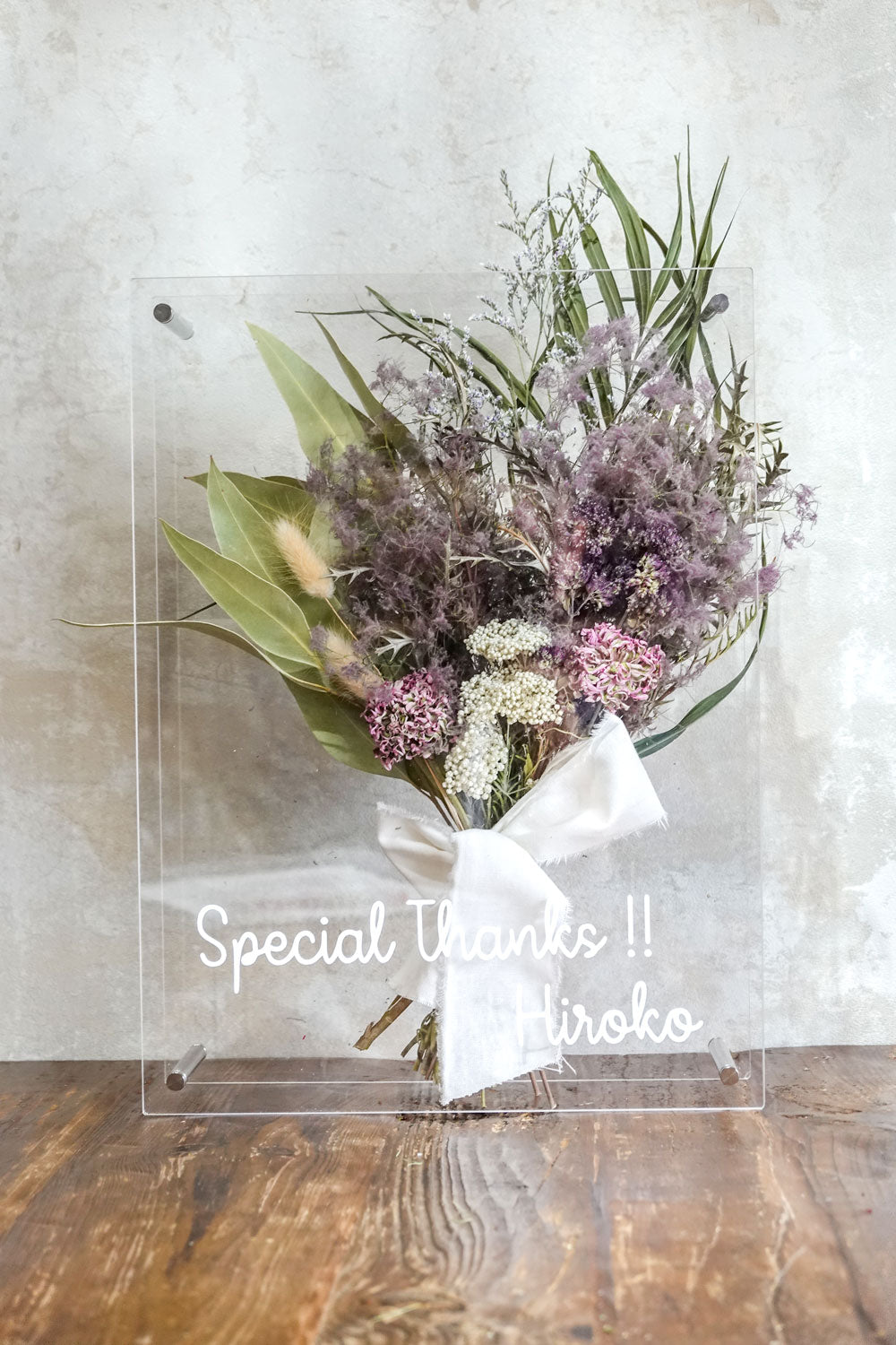 Acrylic frame arrangement