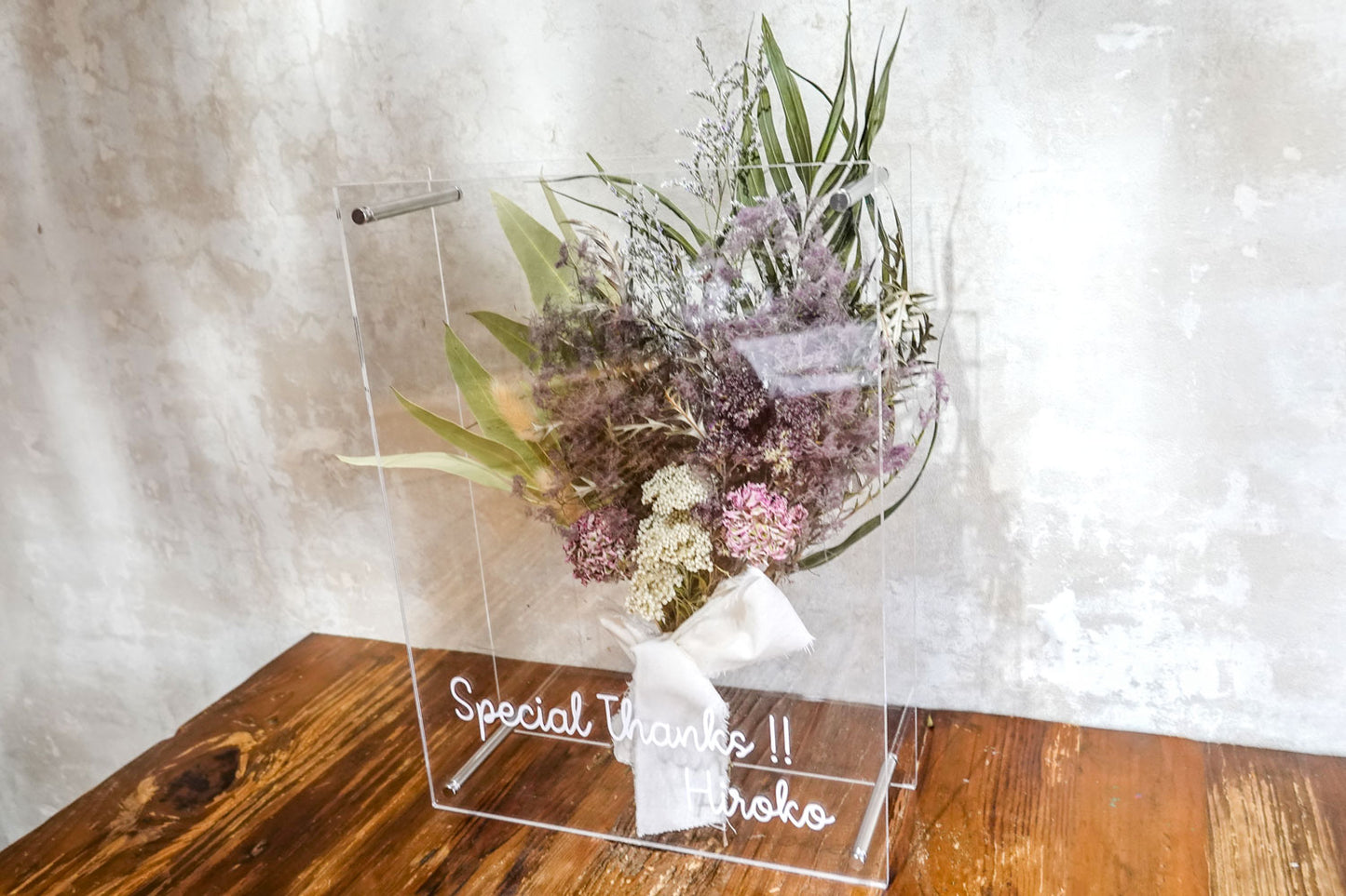 Acrylic frame arrangement