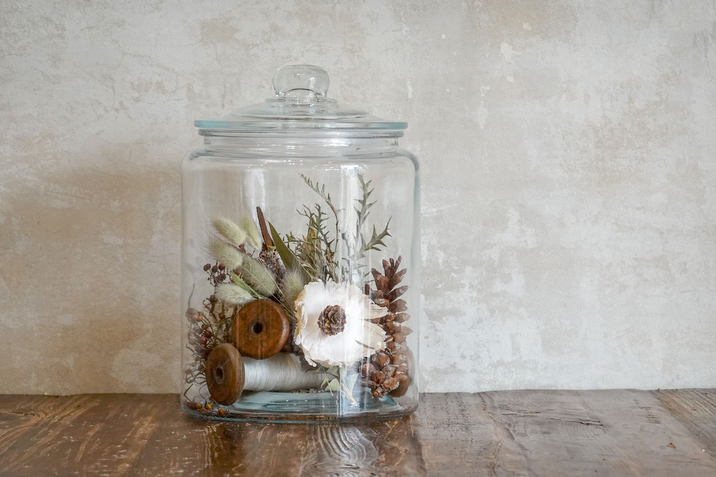 Autumn bottling arrangement