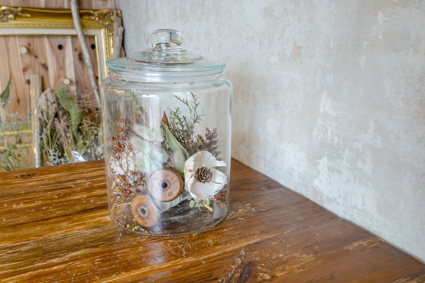Autumn bottling arrangement